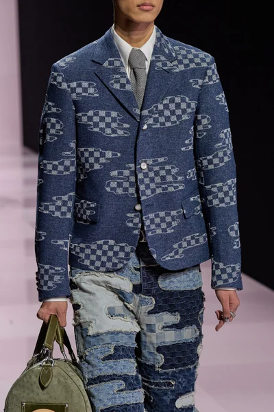 Look 133